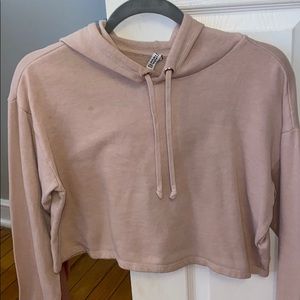 TWO CROPPED SWEATERS FOR THE PRICE OF ONE !